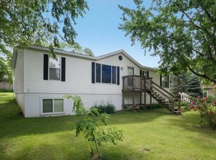 520 Lincoln Ave, South Haven, MN 55382
