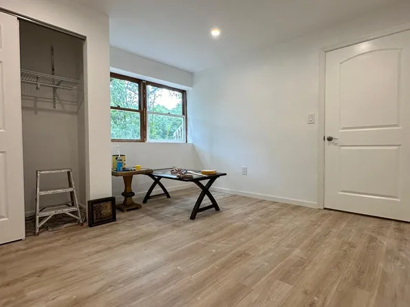 (undisclosed Address), Patchogue, NY 11772