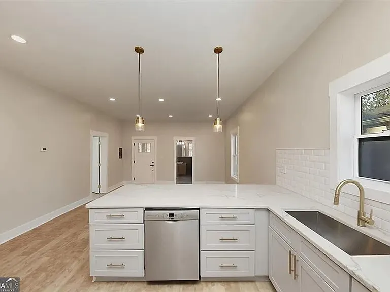 61 Linam Ave SE — Photo 6