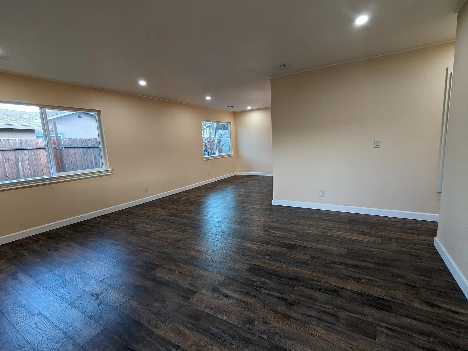 3 bed, 1332 sqft, $3,200 — Photo 2