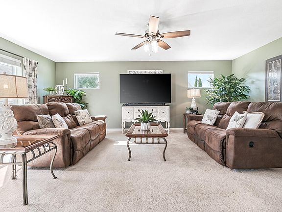 5th image of 8142 Silverado Ln