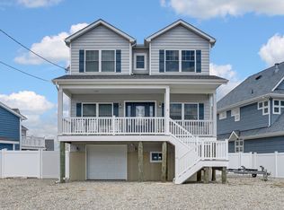 8 6th Ter, Seaside Heights, NJ 08751
