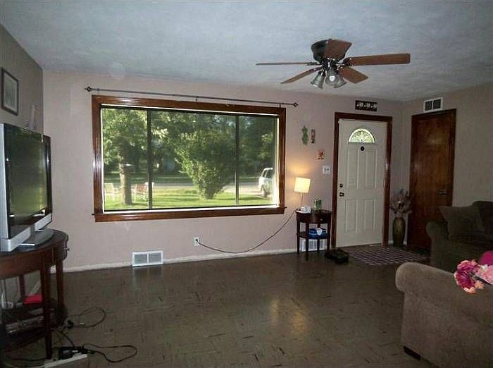 2nd image of 5253 Stone Ave