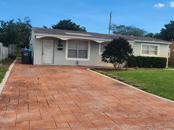 1141 N 70th Way, Hollywood, FL 33024