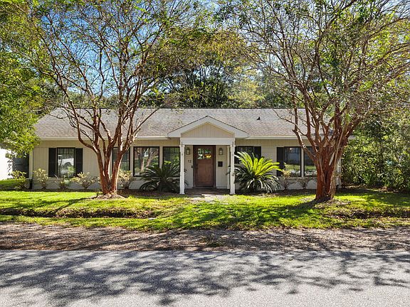 2nd image of 12 Stratford Rd