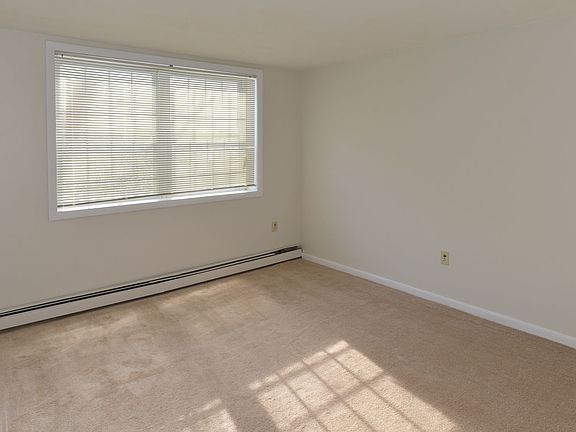 5th image of 180-182 Blueberry Ln #2