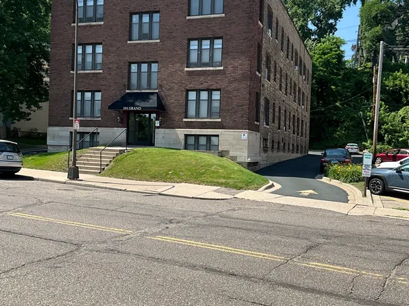 395 Grand Ave, Saint Paul, MN 55102