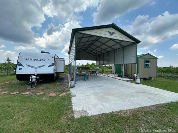 113 Bell St, Cameron, LA 70631