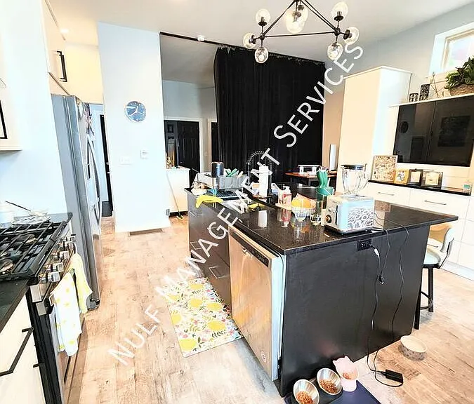6026 Butler St #1 — Photo 2
