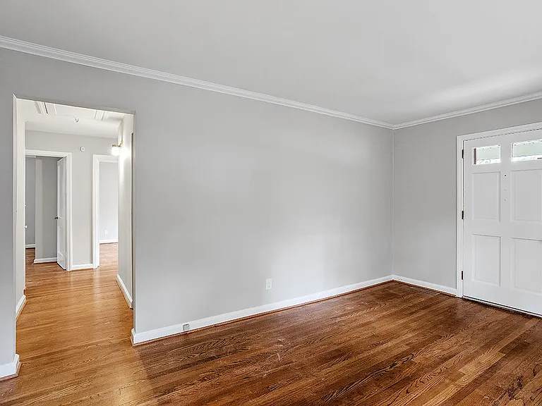 2111 Tudor Pl — Photo 22