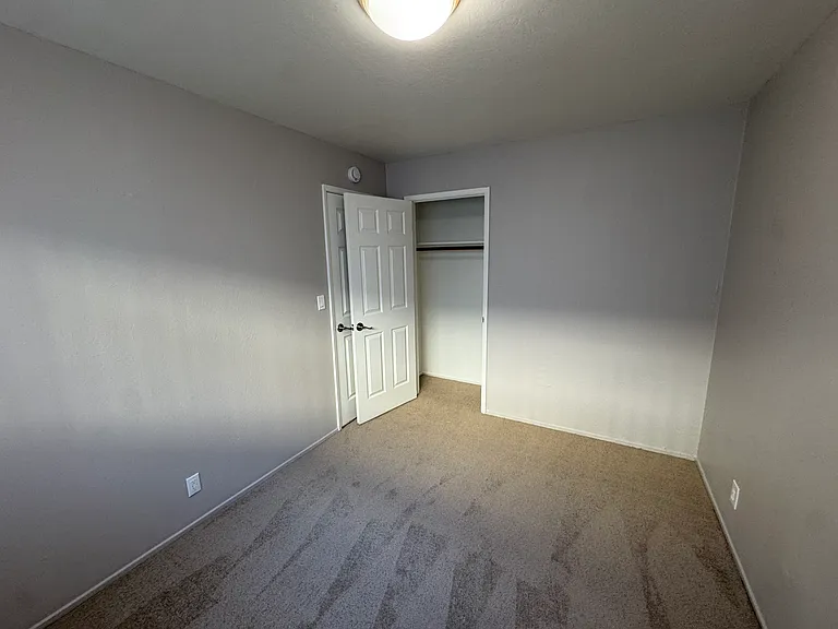 2070 Latham St #8 — Photo 4