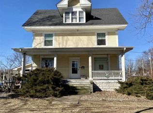 300 SW 7th St, Aledo, IL 61231