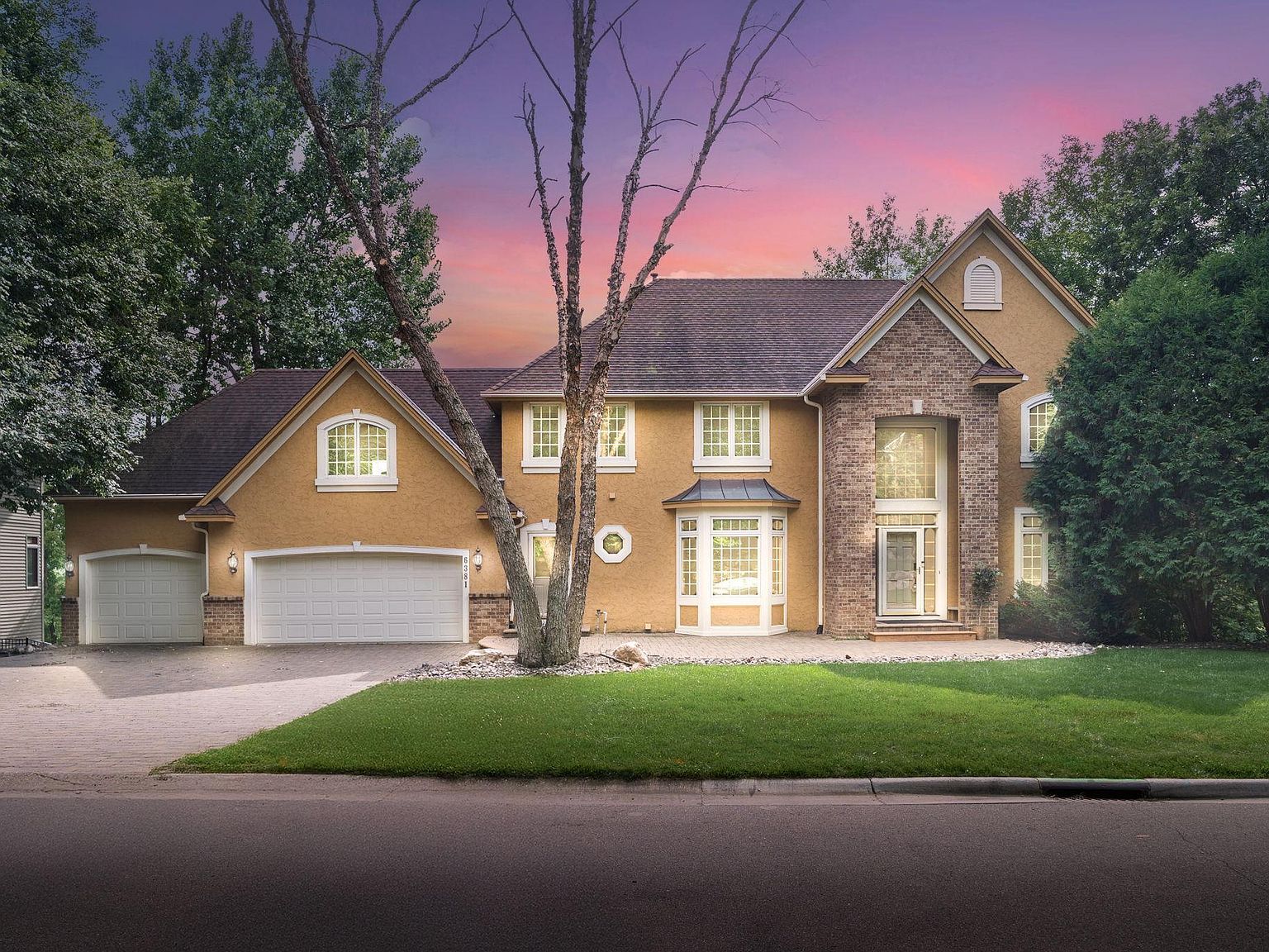 6381 Oxbow Bnd, Chanhassen, MN 55317 | Zillow