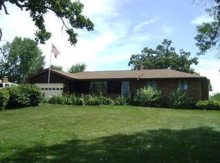 3321 S Beaumont Ave, Kansasville, WI