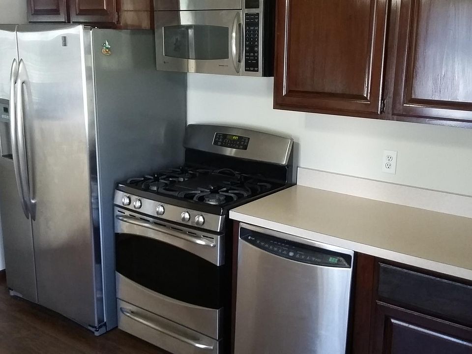 2nd image of 8038 Sycamore Ave
