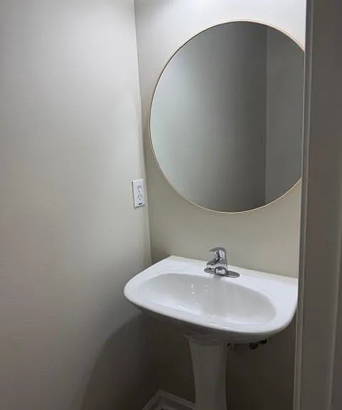 102 Lexington Parke Dr — Photo 4