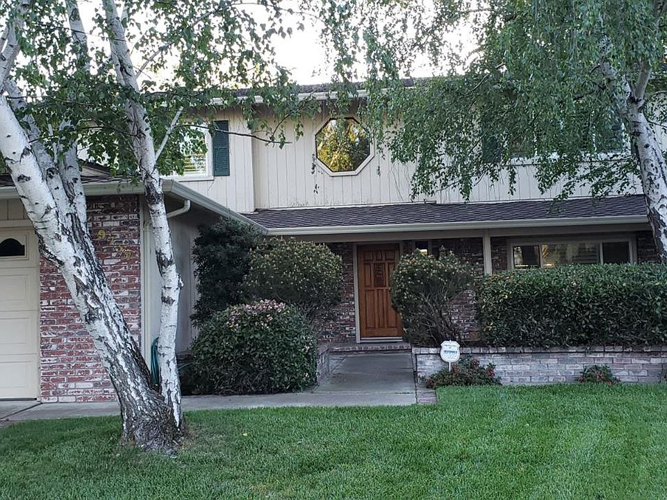 1st image of 9737 Wintergreen Ct
