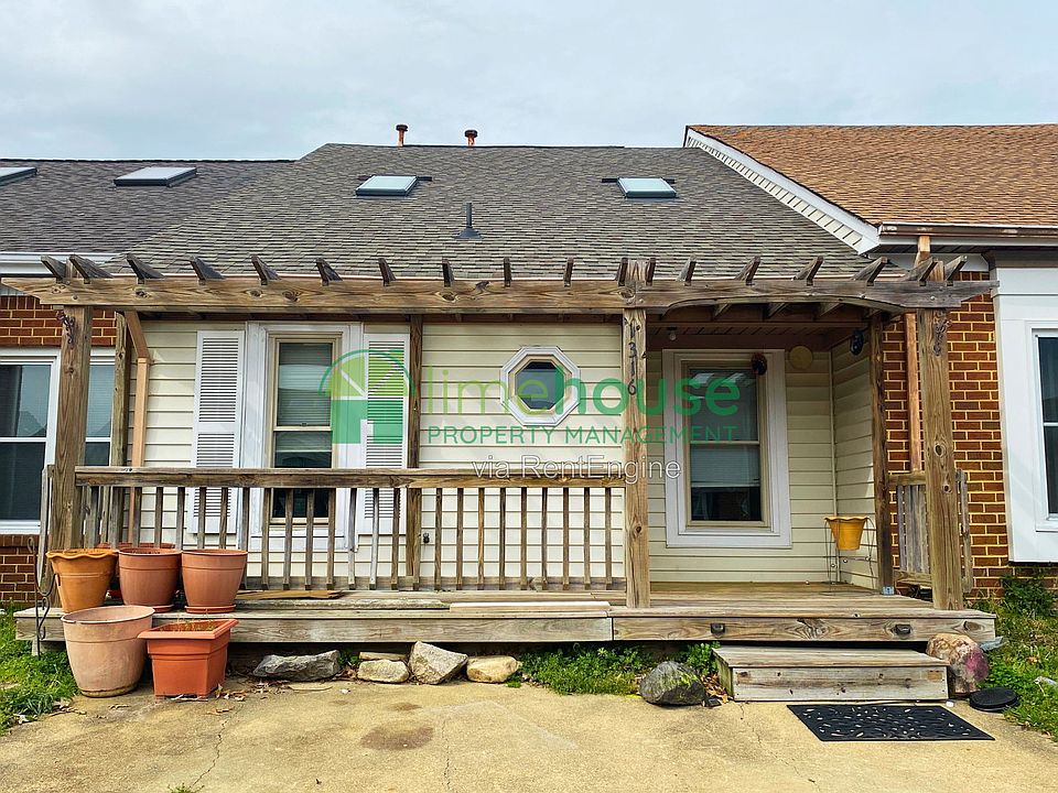 1st image of 1316 Wellfleet Ct