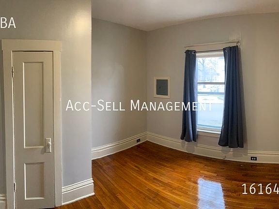 5th image of 205 Valley Ave NW APT 3