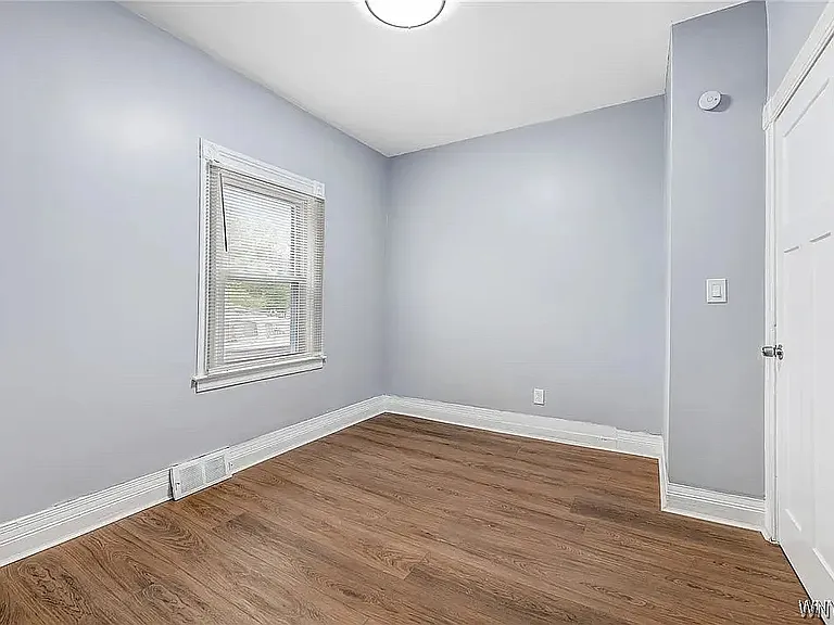 405 W Ferry St #LOWER — Photo 11