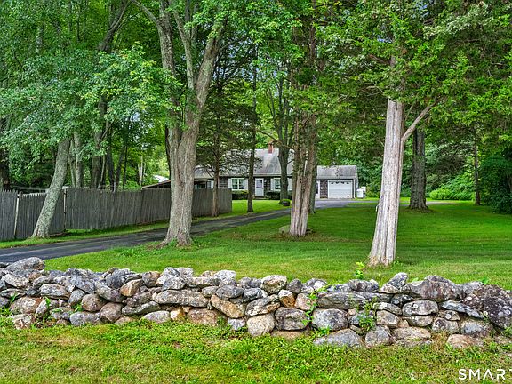 3rd image of 9 Stone Ranch Road