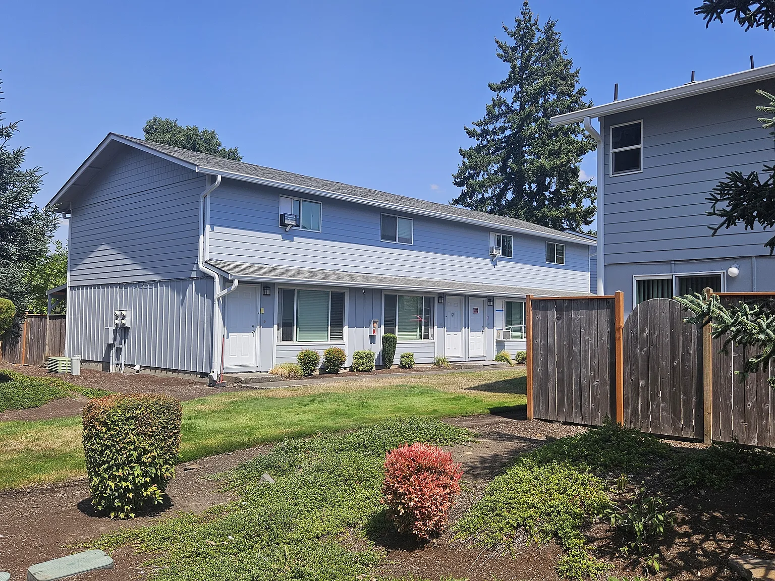 Oakwood Terrace — Photo 1