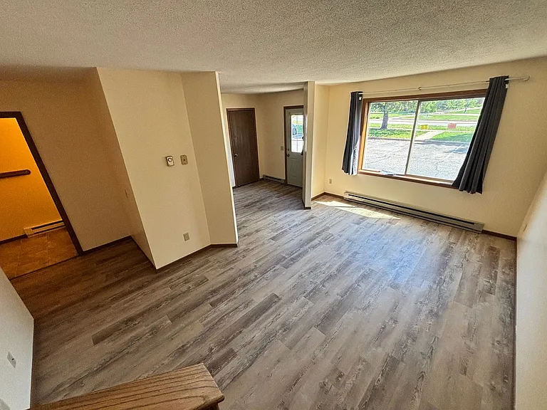 515 E Cascade Ave — Photo 12
