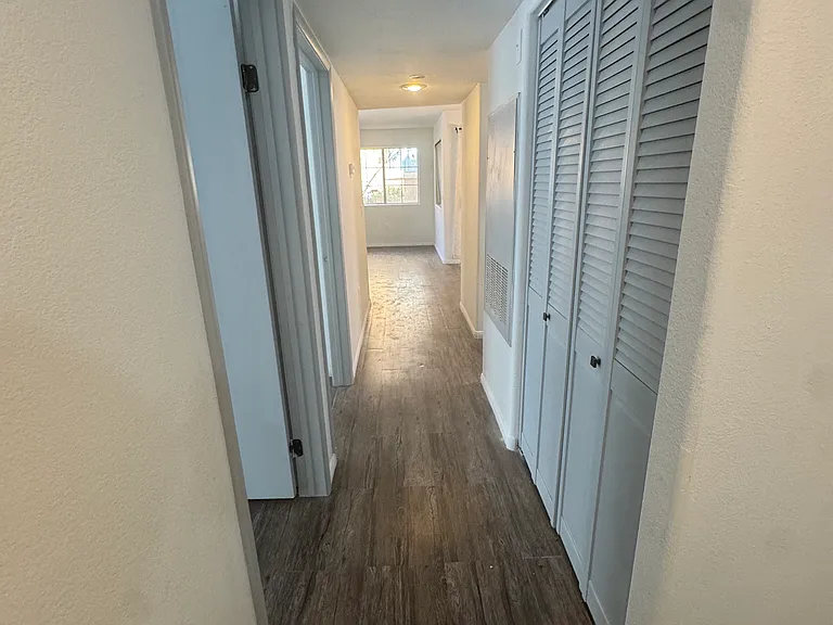 7950 W Flamingo Rd #1073 — Photo 2