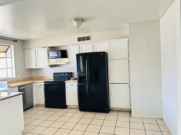 2nd image of 501 N 69th Ave