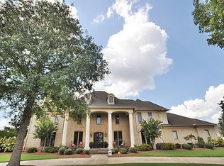 1264 Charleston Blvd, Tupelo, MS 38801