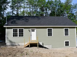 40 Long St, Limerick, ME 04048