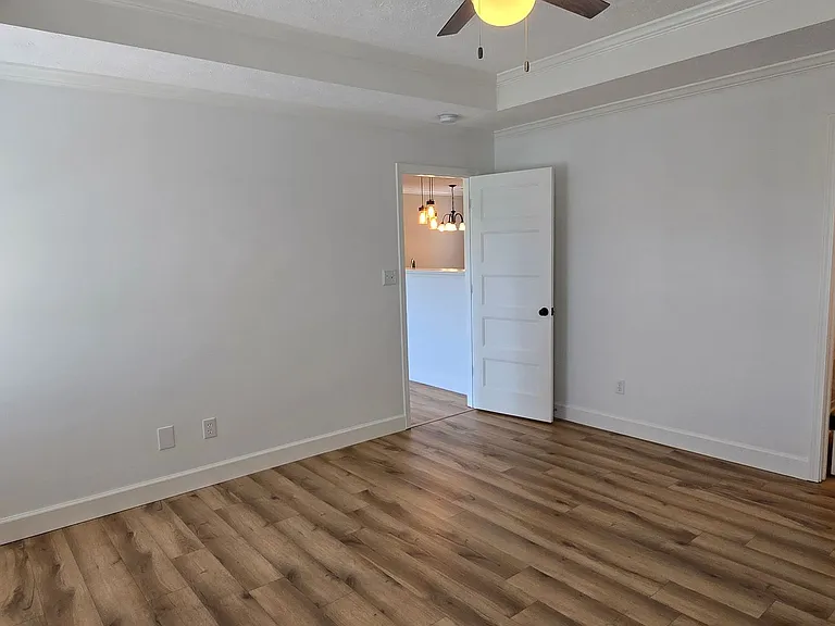 153 Julius Cv — Photo 8