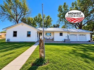 412 1/2 S Colorado St, Waterville, KS 66548