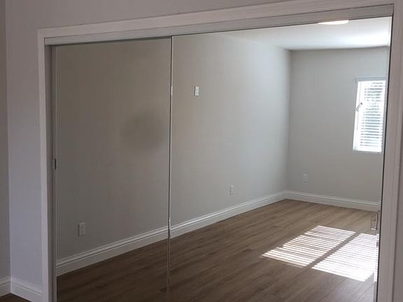 4th image of 17341 Ludlow St