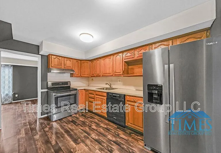 704 Worthington Dr — Photo 21