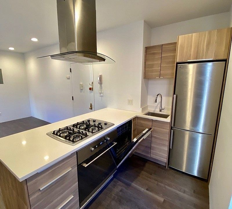 1st image of 454 E 84th St APT 3N