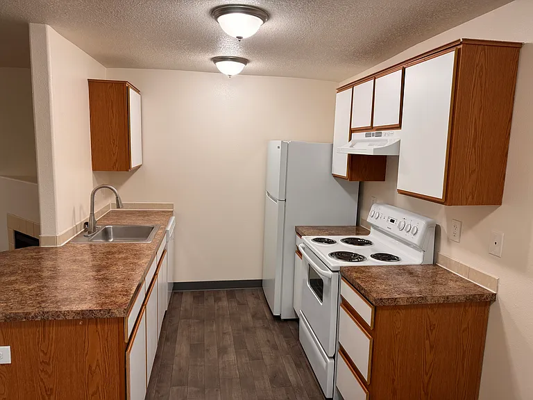 Loganberry Commons — Photo 23