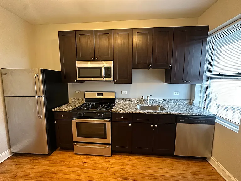 5001 N Sawyer Ave — Photo 7