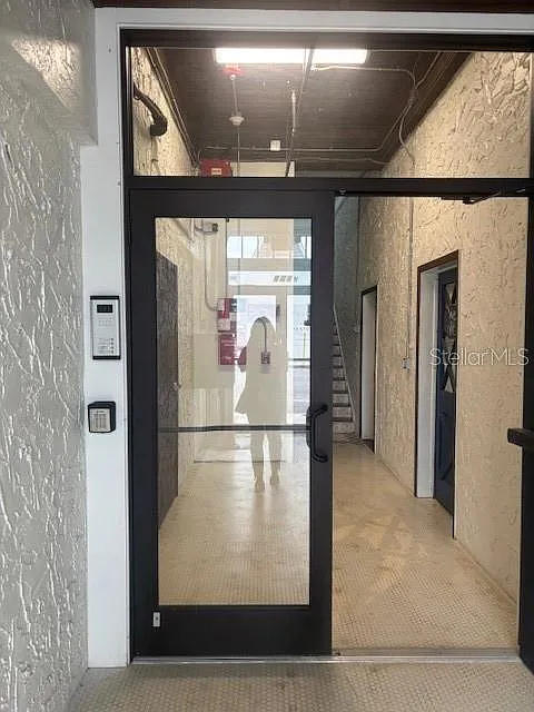 2 bed, 1000 sqft, $1,650 — Photo 3
