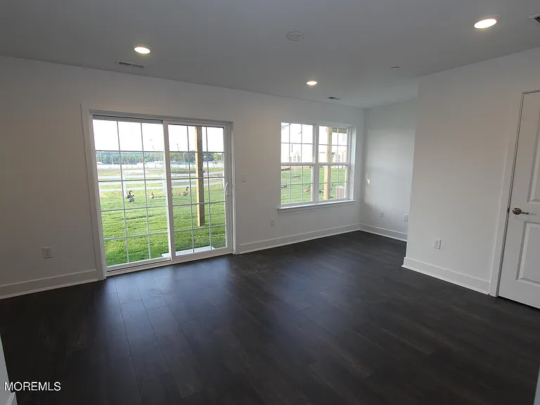 35 Crimson Dr — Photo 22