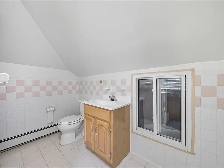 3rd floor bathroom