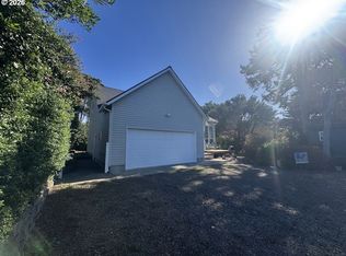 88315 2nd Ave, Florence, OR 97439