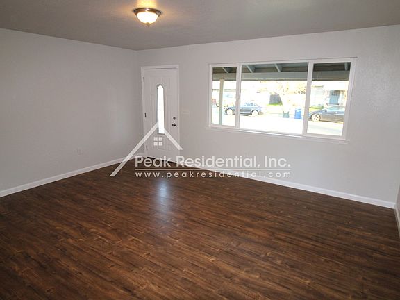 3rd image of 8846 Lance Ave