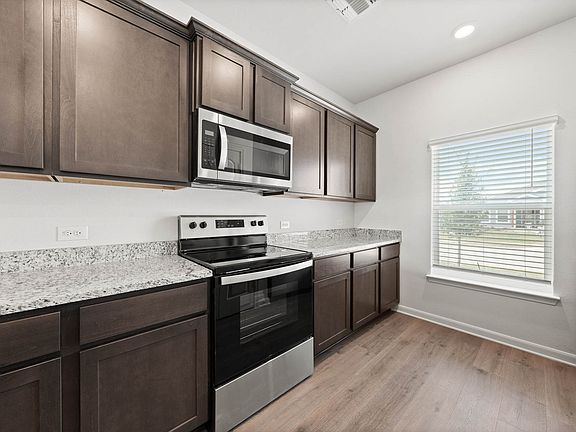 The kitchen of the Driftwood has energy-efficient appliances.