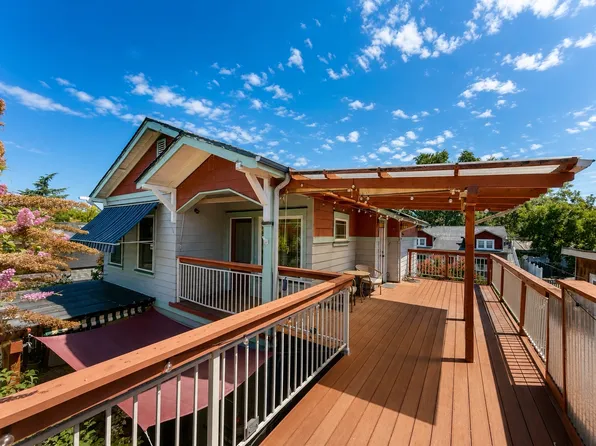 126 Center St, Jackson, CA 95642