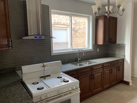 5th image of 5649 N Saint Louis Ave #2