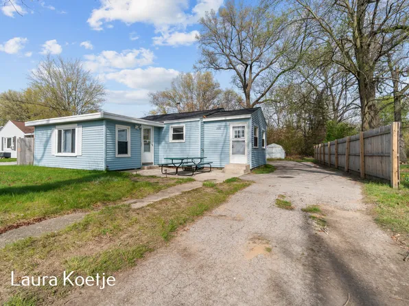 2138 S Mill Iron Rd, Muskegon, MI 49442