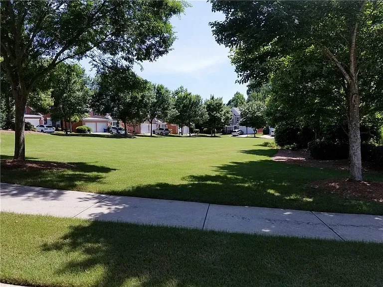 3363 Stoneham Dr — Photo 19