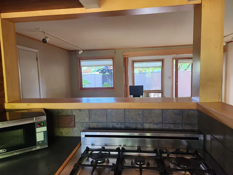 1155 SW Timian St — Photo 8