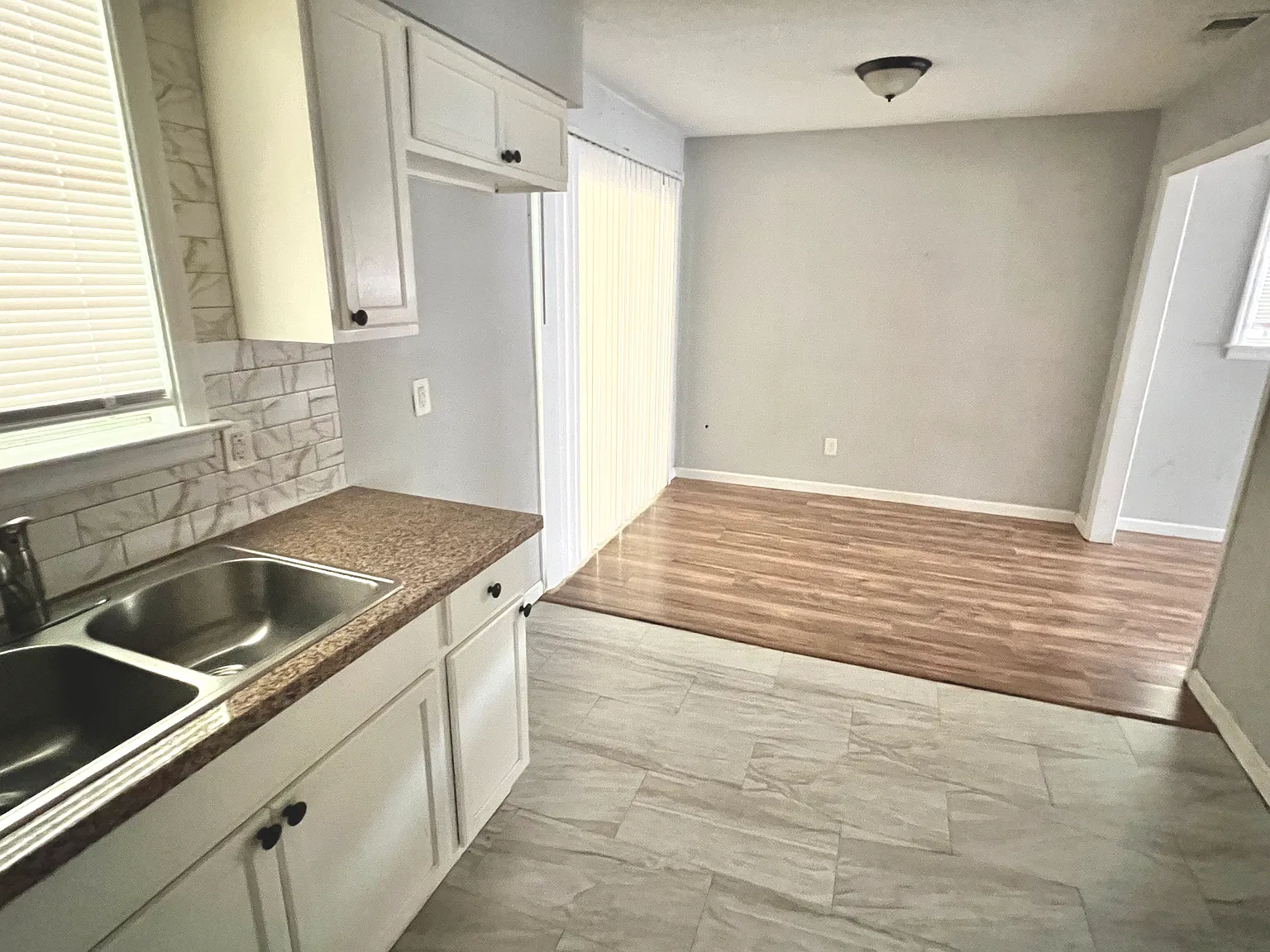 3 bed, 1053 sqft, $900 — Photo 4